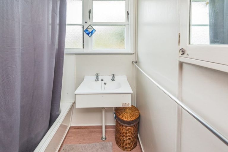 Photo of property in 73 Harper Street, Gonville, Whanganui, 4501