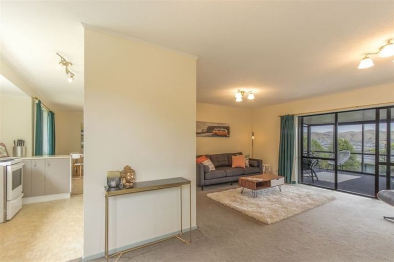 Photo of property in 151 Mark Avenue, Grenada Village, Wellington, 6037