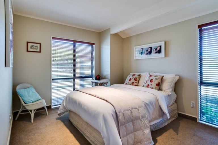 Photo of property in 77 Auckland Road, Greenmeadows, Napier, 4112
