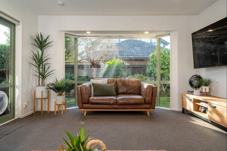 Photo of property in 488a Bower Avenue, Parklands, Christchurch, 8083