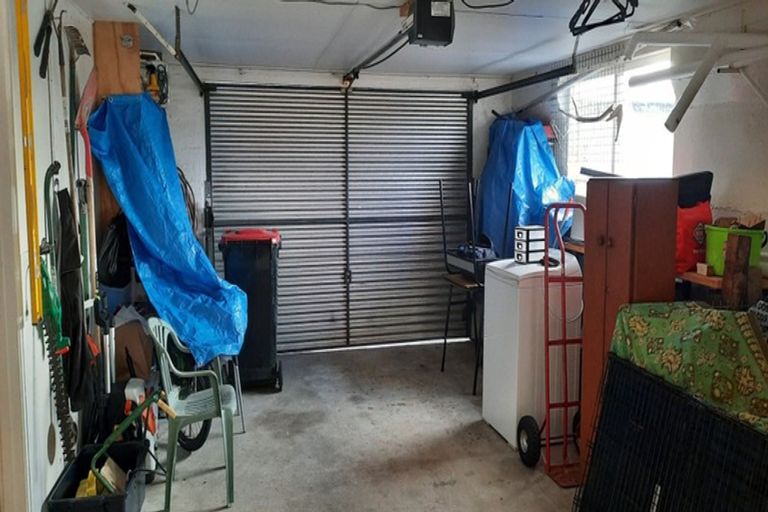 Photo of property in 11 Seymour Street, Gore, 9710