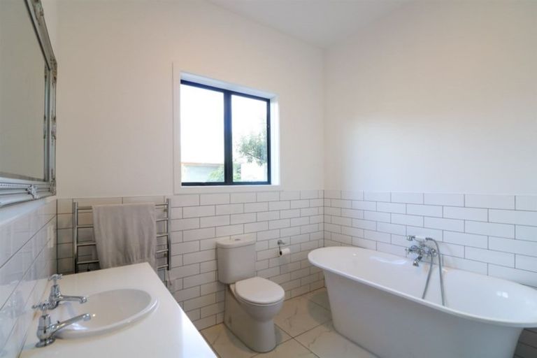 Photo of property in 16 Collingwood Street, Highfield, Timaru, 7910