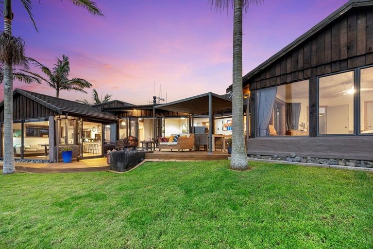 Photo of property in 33 Owen Place, Omokoroa, 3114