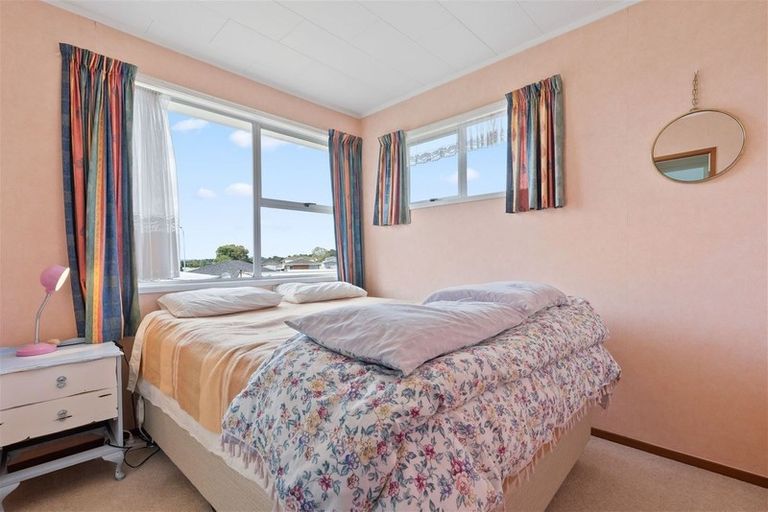 Photo of property in 11 Astor Place, Manurewa, Auckland, 2102