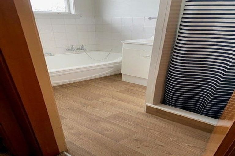 Photo of property in 1/1 Coles Place, St Albans, Christchurch, 8014