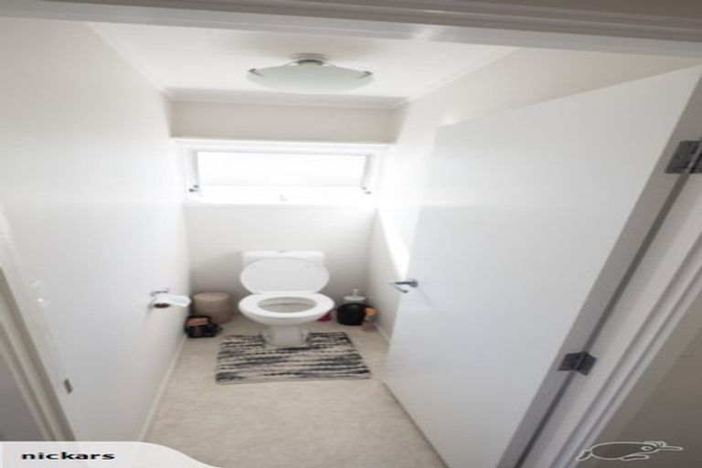 Photo of property in 15 Devonshire Road, Unsworth Heights, Auckland, 0632