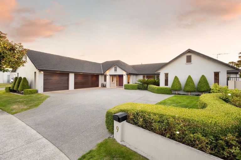 Photo of property in 9 The Esplanade, Huntington, Hamilton, 3210