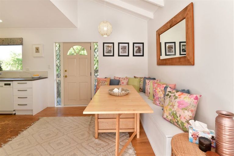 Photo of property in 1/28 Kestrel Heights, Arkles Bay, Whangaparaoa, 0932