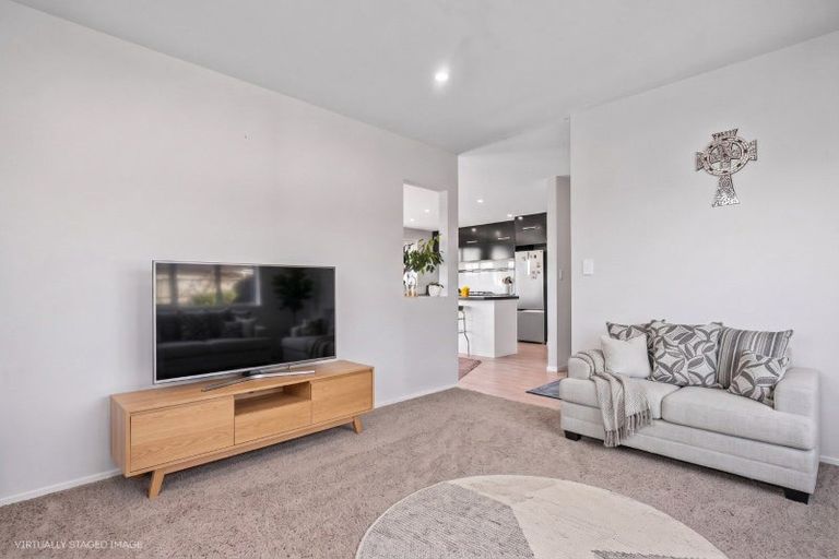 Photo of property in 49 Bathurst Crescent, Pyes Pa, Tauranga, 3112