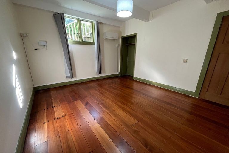 Photo of property in 3/16 Balfour Street, Mornington, Wellington, 6021