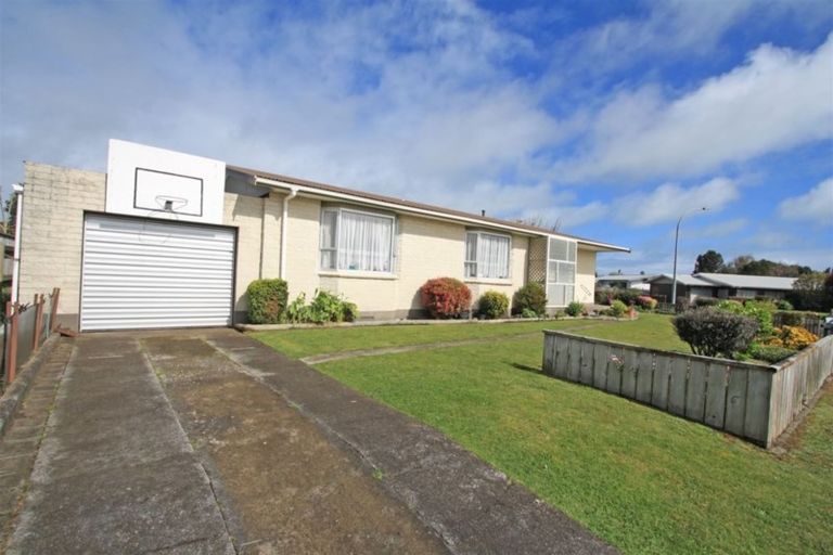 Photo of property in 2 Sole Avenue, Bell Block, New Plymouth, 4312