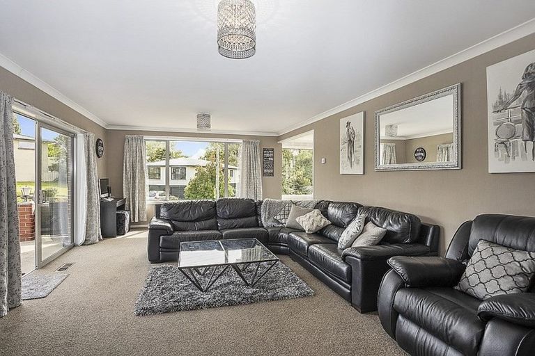 Photo of property in 32 Johnston Street, Gore, 9710