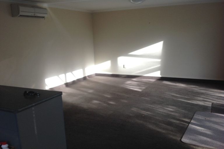 Photo of property in 358 Kaikorai Valley Road, Bradford, Dunedin, 9011