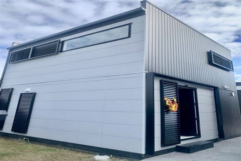 Photo of property in 14a Andrew Road, Howick, Auckland, 2010