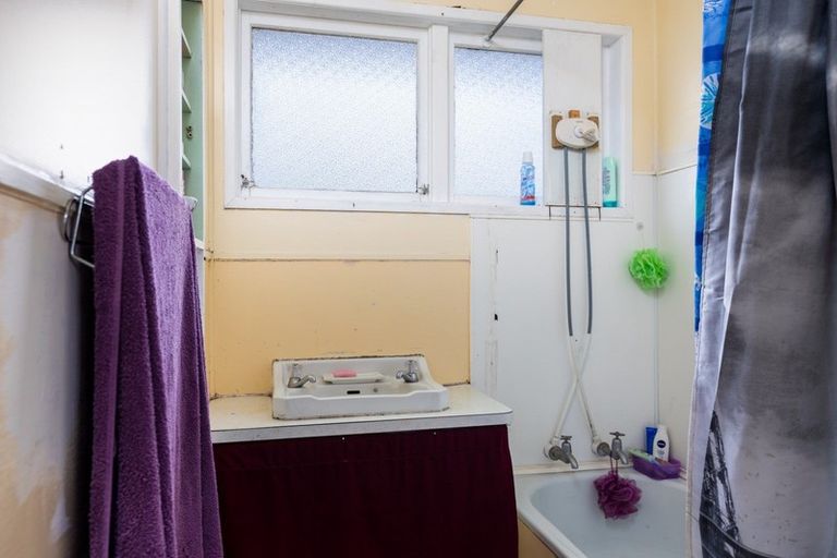 Photo of property in 4 Kahikatea Street, Inglewood, 4330