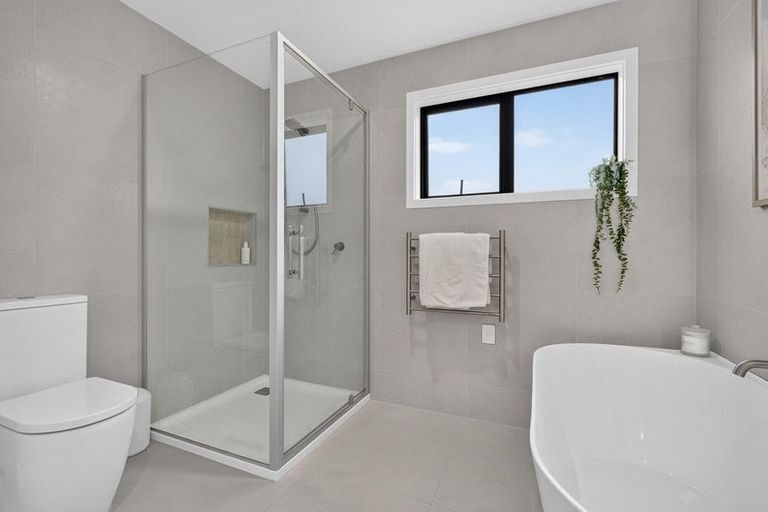 Photo of property in 58 Tuatahi Avenue, Solway, Masterton, 5810
