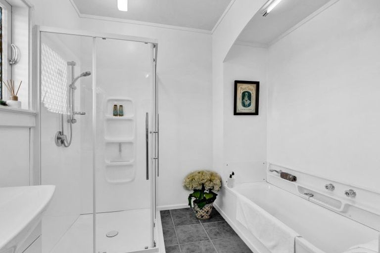 Photo of property in 68 Collins Street, Hawera, 4610