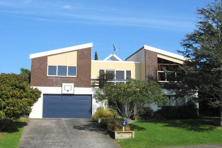 Photo of property in 20 Tiverton Crescent, Whalers Gate, New Plymouth, 4310