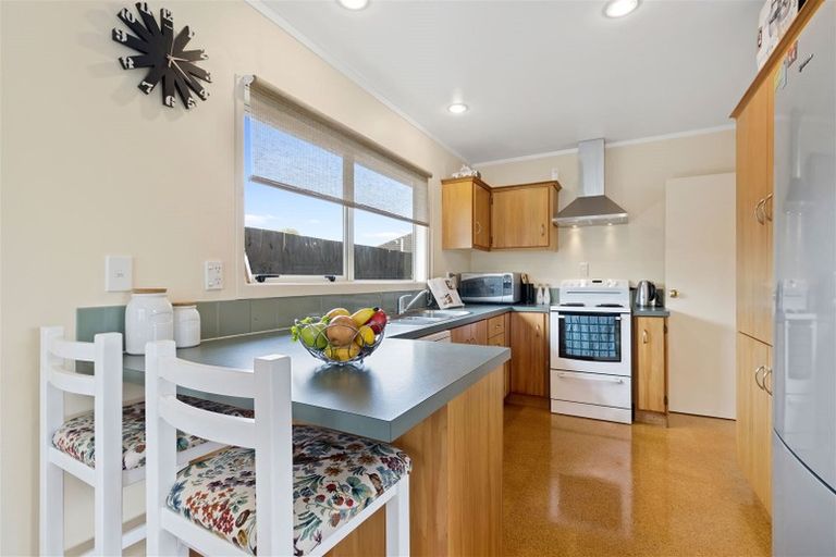 Photo of property in 1/49 Strid Road, Te Atatu South, Auckland, 0610