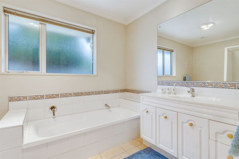 Photo of property in 355 Halswell Road, Halswell, Christchurch, 8025