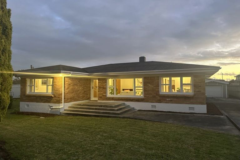 Photo of property in 127 Studholme Street, Morrinsville, 3300