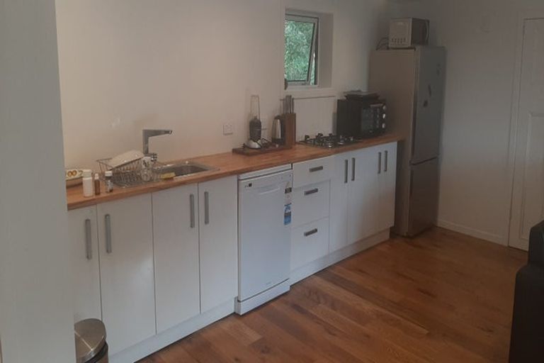 Photo of property in 95 Cornwallis Road, Cornwallis, Auckland, 0604