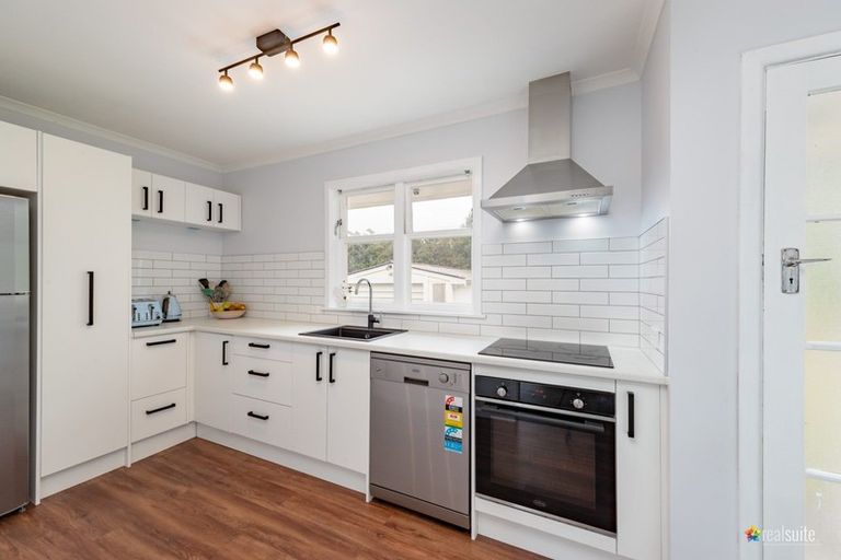 Photo of property in 14 Charles Street, Clouston Park, Upper Hutt, 5018