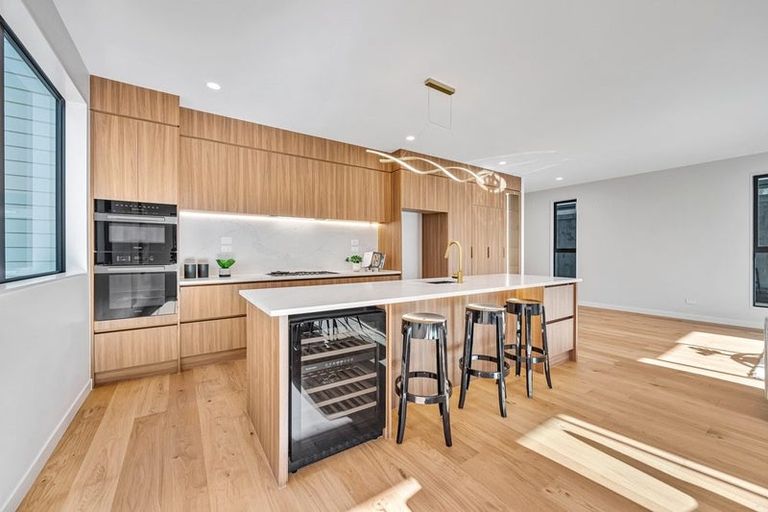 Photo of property in 14 Pakirikiri Street, Long Bay, Auckland, 0630