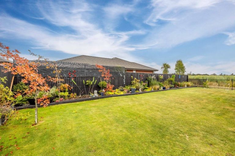 Photo of property in 122 Northbrook Road, Rangiora, 7400