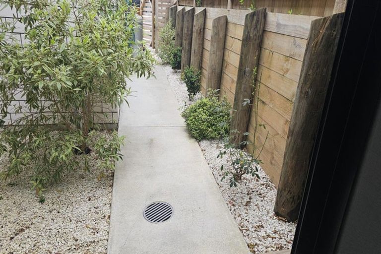 Photo of property in 5 Kate Duncan Drive, Swanson, Auckland, 0614