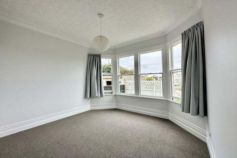 Photo of property in 23 Royal Crescent, Saint Kilda, Dunedin, 9012