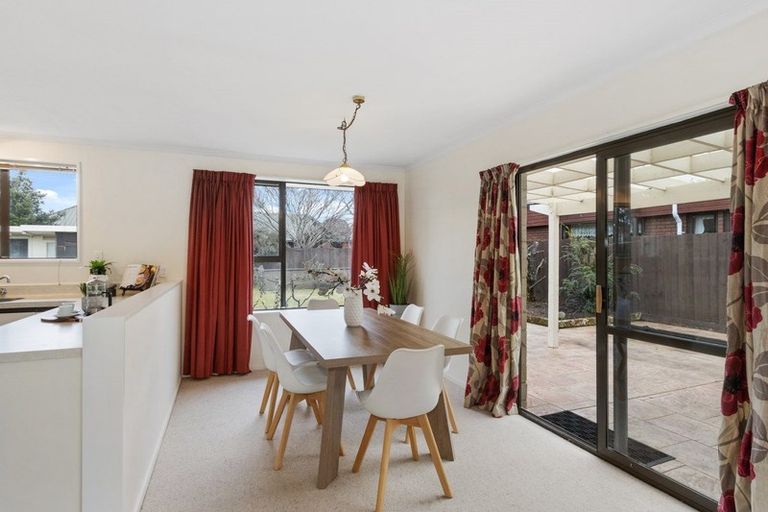 Photo of property in 126 Royal Park Drive, Parklands, Christchurch, 8083