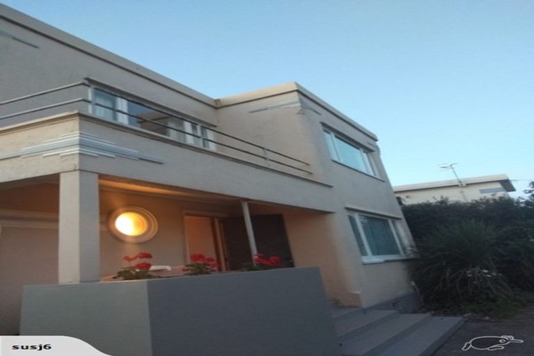 Photo of property in 339 Oxford Street, Levin, 5510