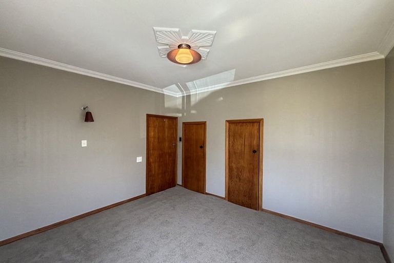 Photo of property in 31 Disraeli Street, Hawera, 4610