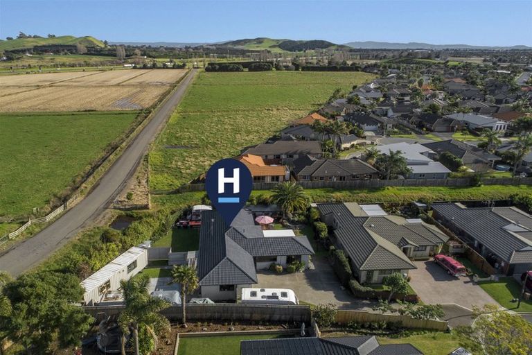 Photo of property in 24 Carribean Place, Papamoa Beach, Papamoa, 3118