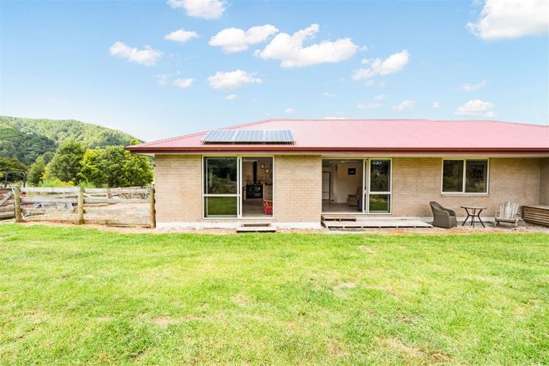 Photo of property in 6 Tavinor Road, Otaika, Whangarei, 0170
