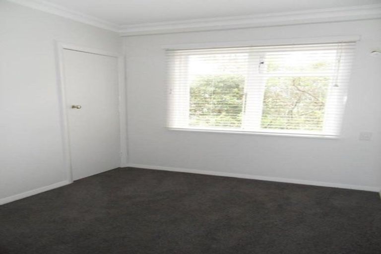 Photo of property in 16 Moana Road, Kelburn, Wellington, 6012