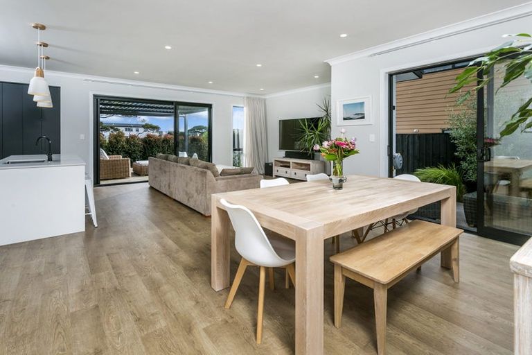 Photo of property in 6 Tai Crescent, Hobsonville, Auckland, 0616