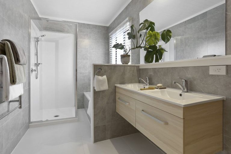 Photo of property in 4/8 Wood Street, Papakura, 2110