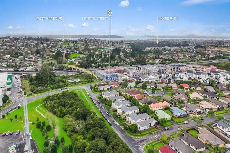 Photo of property in 1 Pyrite Street, Westgate, Auckland, 0614