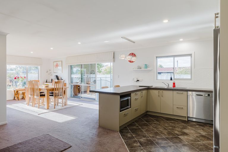 Photo of property in 21 Chamberlain Road, Masterton, 5888