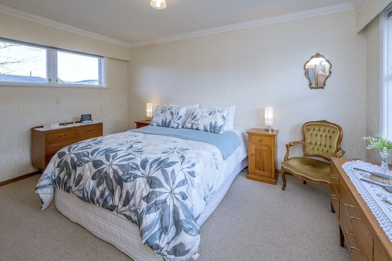 Photo of property in 17 Burn Street, Levin, 5510