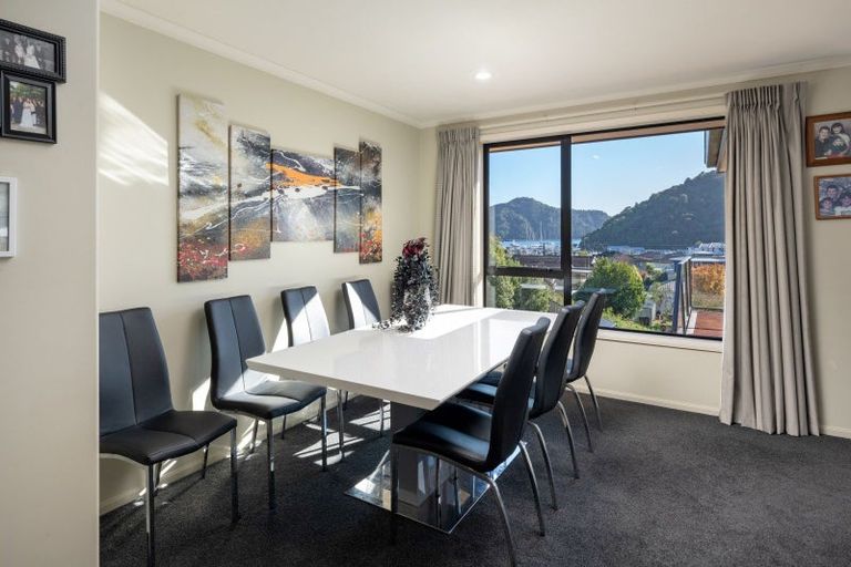 Photo of property in 12 Russell Street, Picton, 7220