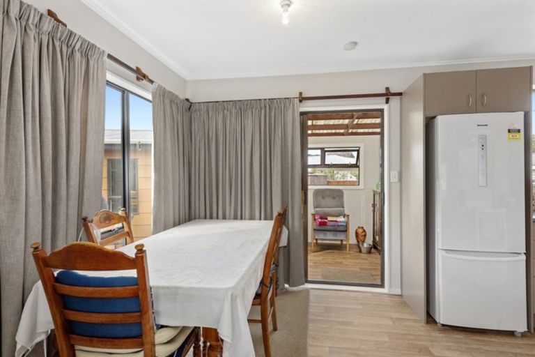 Photo of property in 36 Riverbank Street, Ebdentown, Upper Hutt, 5018