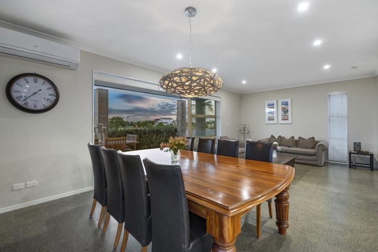 Photo of property in 36 Mangatawhiri Road, Omaha, 0986