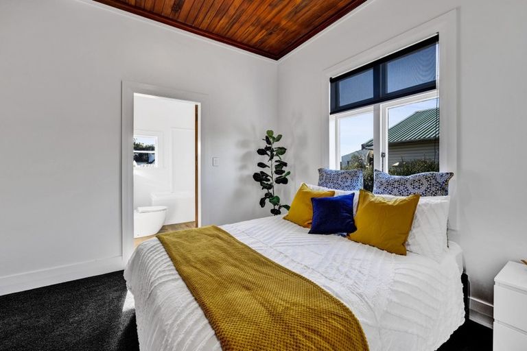 Photo of property in 84 Regan Street, Stratford, 4332