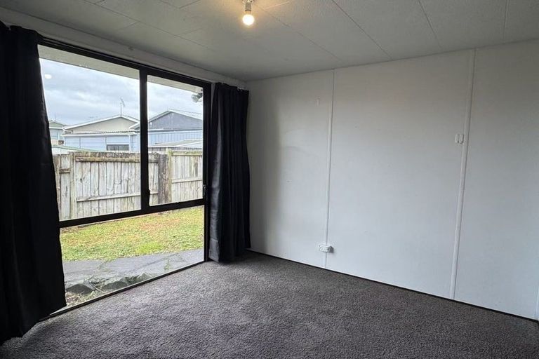 Photo of property in 1/24 Nearco Street, Randwick Park, Auckland, 2105