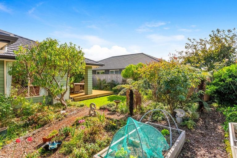 Photo of property in 82 Waipunahau Road, Waikanae, 5036