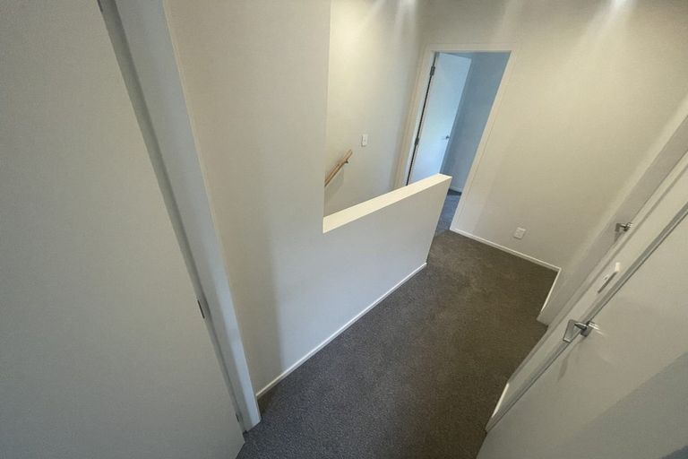 Photo of property in 4/370 Stokes Valley Road, Stokes Valley, Lower Hutt, 5019