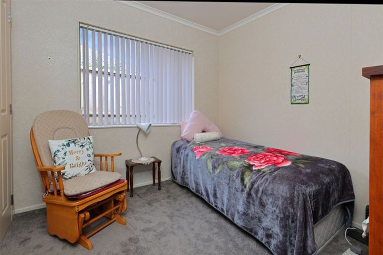 Photo of property in 5 Somerton Rise, Henderson, Auckland, 0612